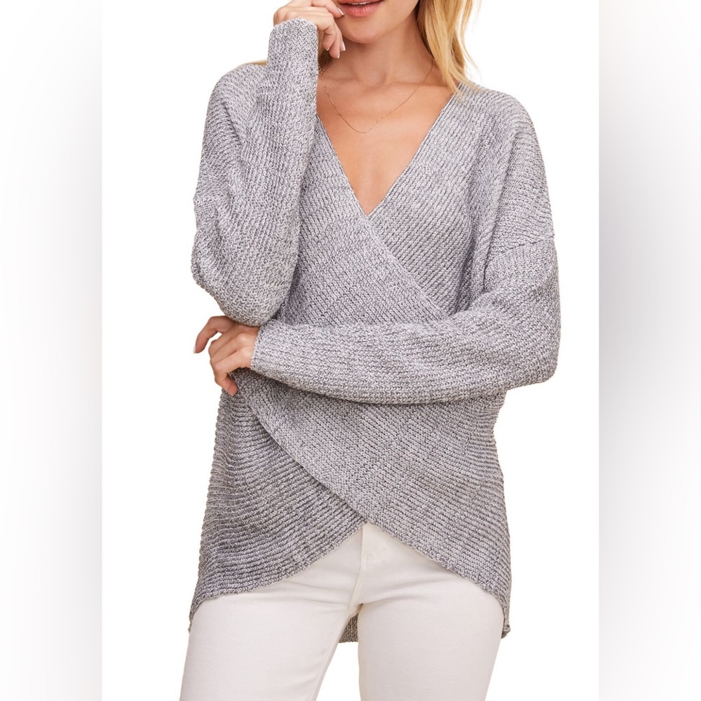 Astr The Label Wrap Front Long Sleeve Heather Grey Sweater Size Medium